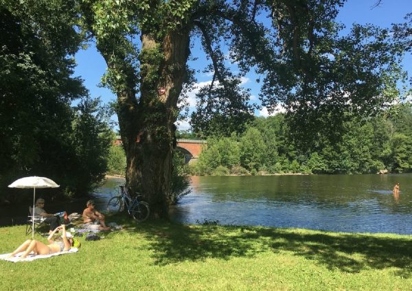 Détente au bord de l'Allier