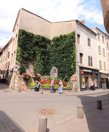 Les commerces et services