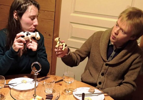 Eco-tours  » Apéro ou brunch insolite : Les fromages auvergnats « 