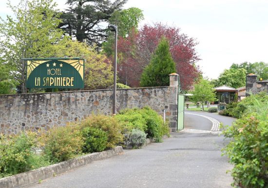 Hôtel-Restaurant la Sapinière