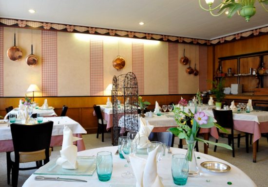 Restaurant La Poste Et Champanne