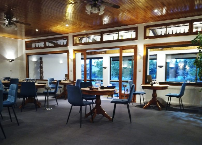 Hôtel Les Glycines Restaurant Les Hydropathes