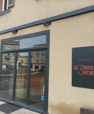 Les Trois Petits Points