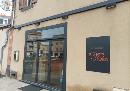 Les Trois Petits Points