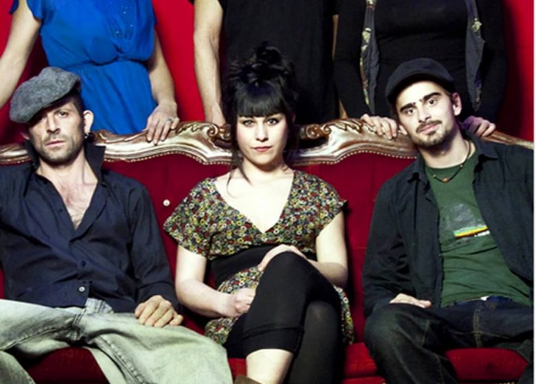 « My path » La cafetera roja