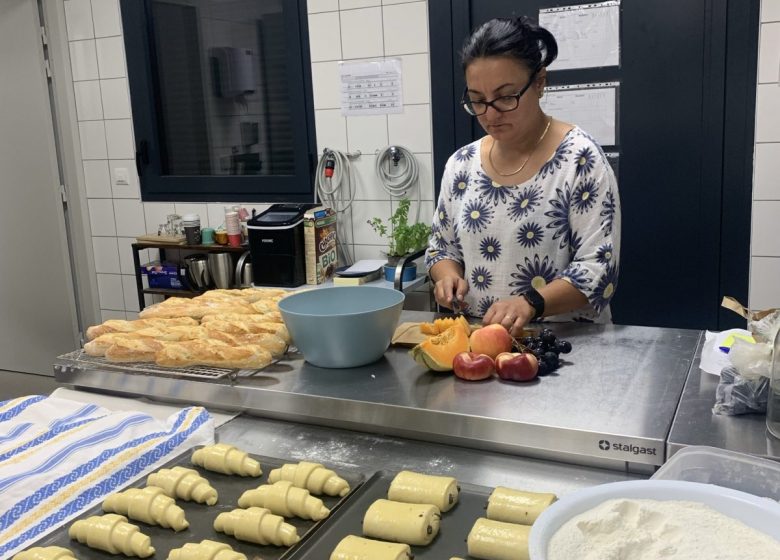 Cabanes Châteaux & Spa dans les arbres Le Peydébé