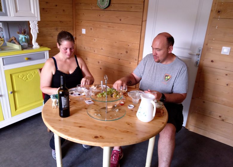 Eco-tours  » Apéro ou brunch insolite : Les fromages auvergnats « 
