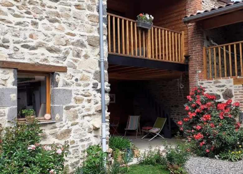 La maison des 3 petits cochons, près de Brioude