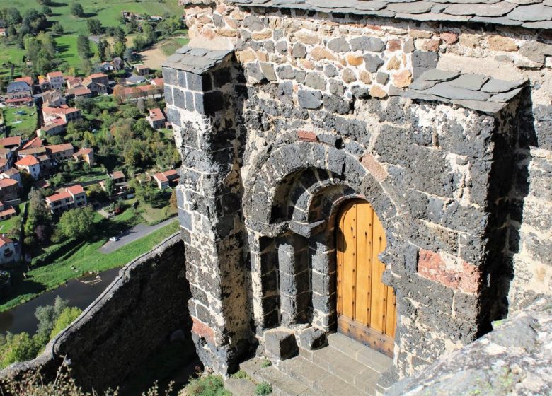 Saint-Ilpize le village