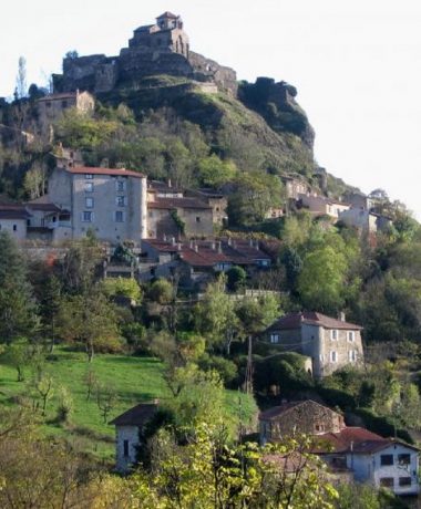 Saint-Ilpize le village
