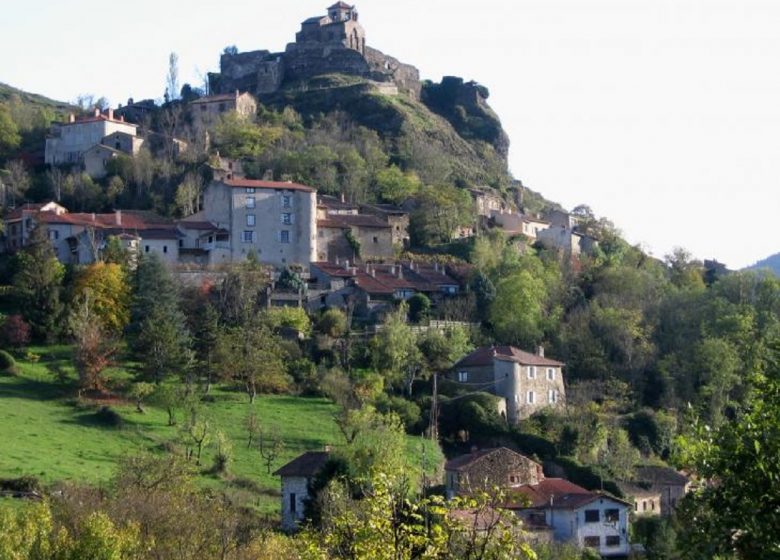 Saint-Ilpize le village